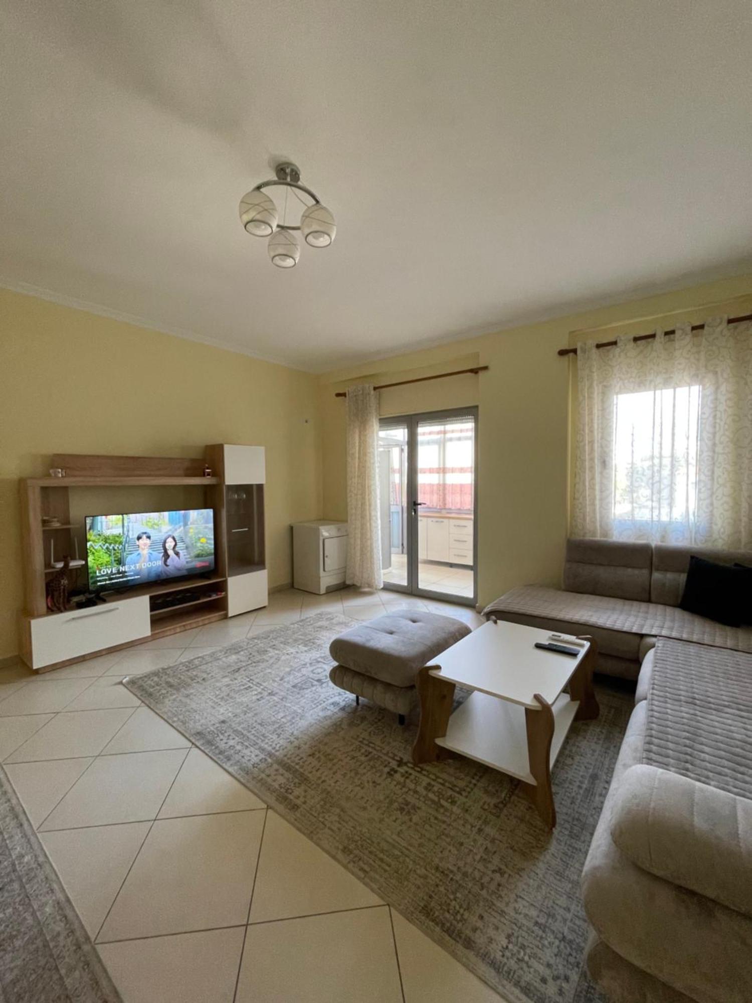New Baazar Terrace Apartment Tirana Exterior photo